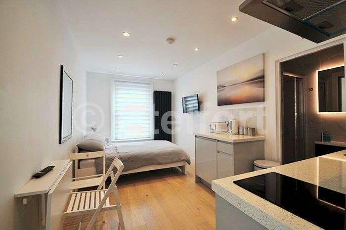 Studio To Rent In Junction Road, London, N19