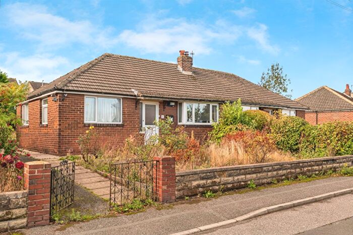 2 Bedroom Semi-detached Bungalow For Sale In Boothroyd Drive, Huddersfield, HD4