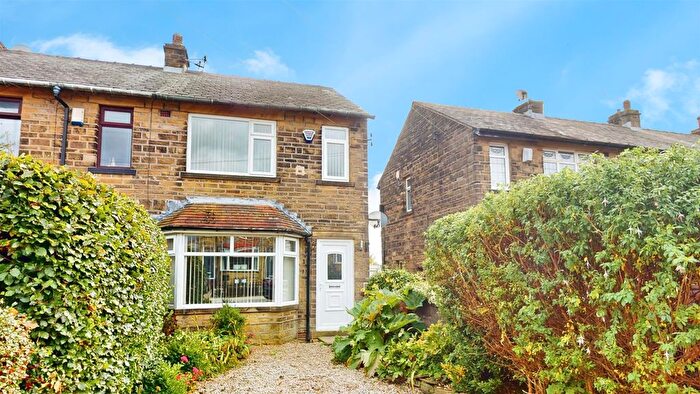3 Bedroom End Of Terrace House For Sale In Highfield Avenue, Shelf, Halifax, HX3
