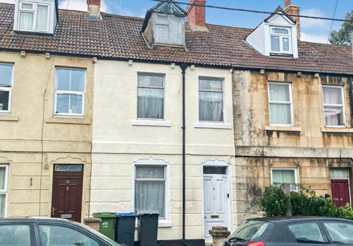 3 Bedroom Terraced House For Sale In Park Street, Trowbridge, Wiltshire, BA14