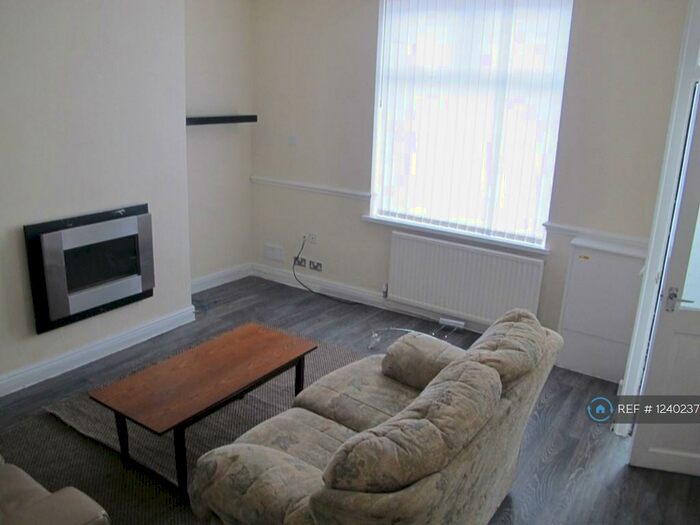 2 Bedroom Terraced House To Rent In Woodgate Street, Bolton, BL3
