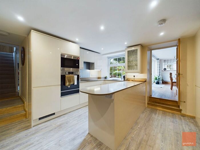 5 Bedroom Detached House For Sale In Higher Ninnis, Redruth, TR16