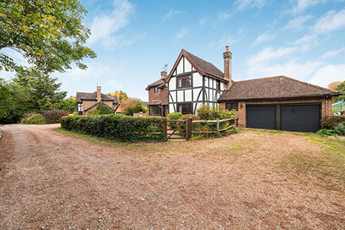 4 Bedroom Detached House For Sale In Woodcote, Cranleigh, GU6