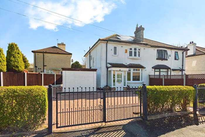 3 Bedroom Semi Detached House For Sale In Newville Drive, Manchester, Greater Manchester, M20