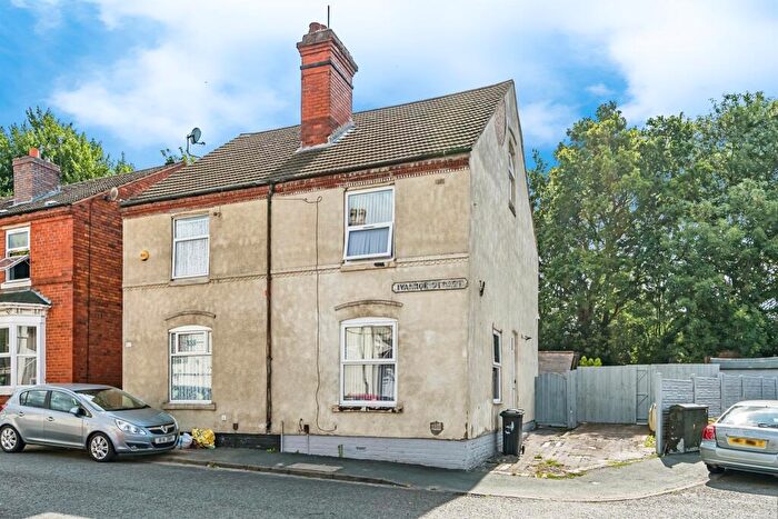 3 Bedroom Semi-Detached House For Sale In Ivanhoe Street, Dudley, DY2