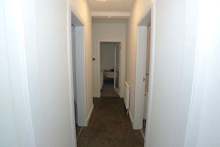 2 Bedroom Flat To Rent In Boase Avenue, St Andrews, KY16