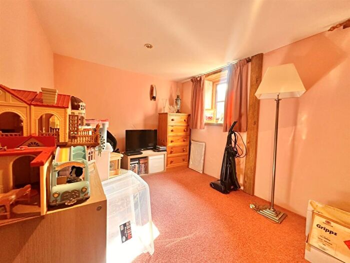 3 Bedroom House For Sale In Mill Head, Bampton, Tiverton, EX16