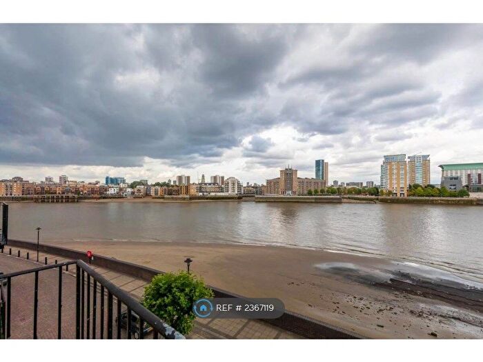 2 Bedroom Flat To Rent In Calder Court, London, SE16