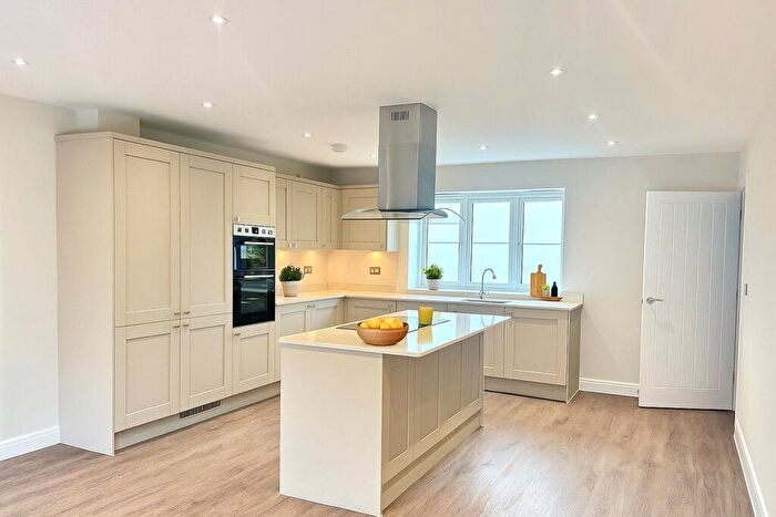 3 Bedroom Detached House For Sale In Tower House Farm, The Street, Mortimer, Reading, RG7