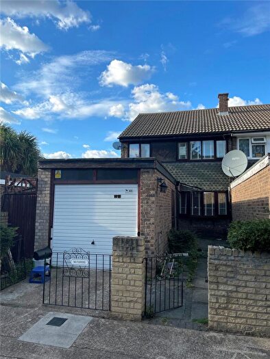 3 Bedroom End Of Terrace House To Rent In Mortimer Road, London, E6