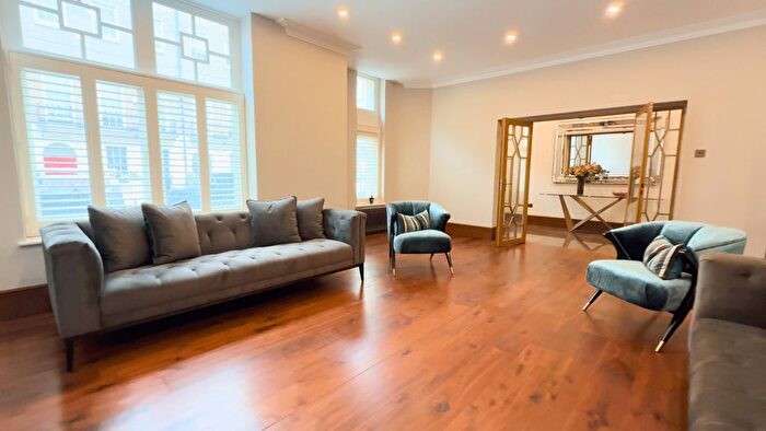 4 Bedroom Maisonette For Sale In Montagu Mansions, London, W1U