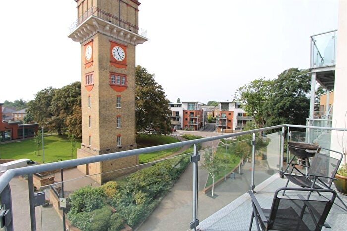 2 Bedroom Flat To Rent In Kingswood Court, Hither Green, London, SE13