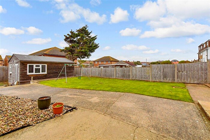 6 Bedroom Detached Bungalow For Sale In Fairlight Avenue, Telscombe Cliffs, East Sussex, BN10