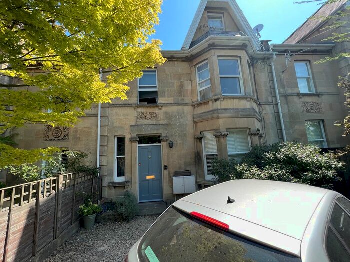3 Bedroom Maisonette To Rent In Combe Park, Bath, BA1