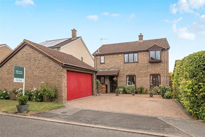 4 Bedroom Detached House For Sale In Hawkswood, Olney, Buckinghamshire, MK46