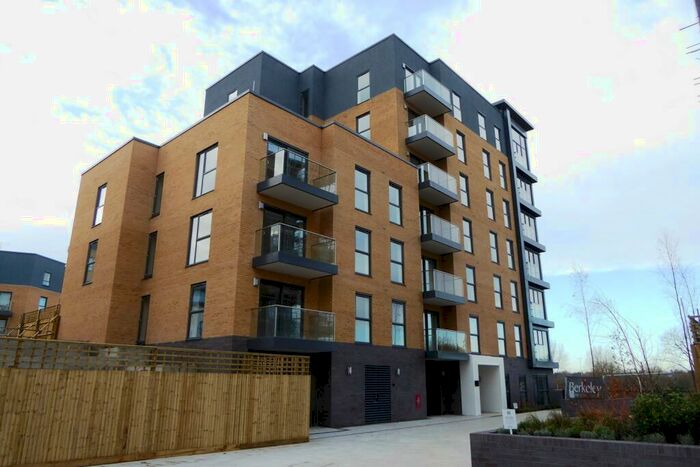 2 Bedroom Apartment To Rent In Montagu House, Padworth Avenue, Reading, RG2