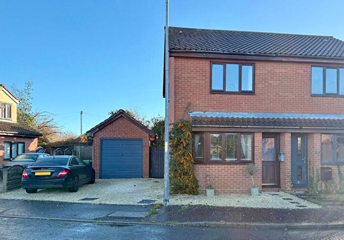 2 Bedroom Semi Detached House For Sale In Wells Avenue, North Walsham, NR28