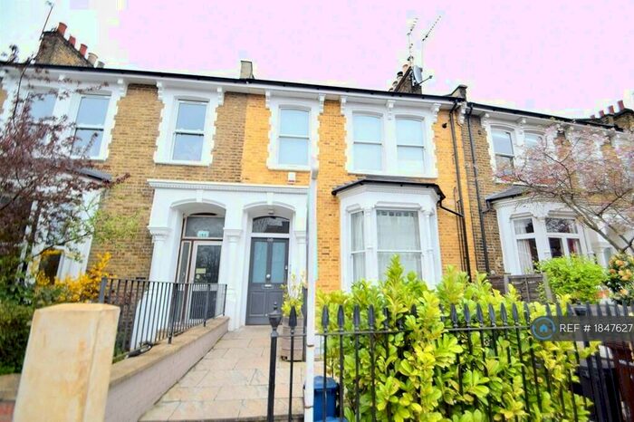 2 Bedroom Flat To Rent In Brooke Road, London, E5