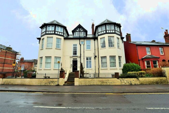 1 Bedroom Apartment To Rent In Tilehurst Road, Reading, Berkshire, RG1