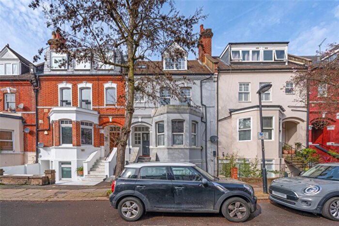 2 Bedroom Apartment To Rent In Kingdon Road, London, NW6