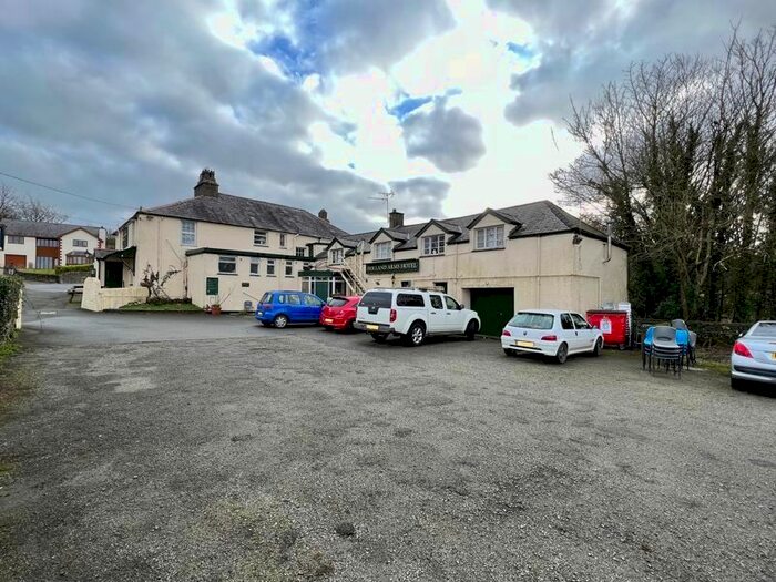 8 Bedroom Detached House For Sale In Pentre Berw, Gaerwen, LL60