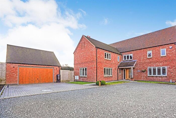 5 Bedroom Detached House For Sale In Quarry Lane, Snarestone, DE12