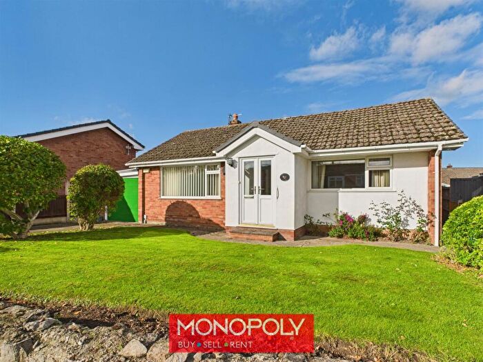 2 Bedroom Bungalow For Sale In Parc Clwyd, Denbigh, LL16