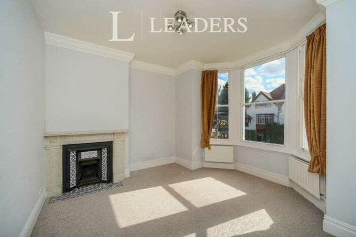1 Bedroom Apartment To Rent In Sackville Road, Hove, BN3
