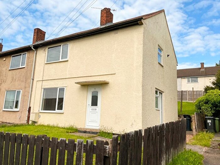 3 Bedroom End Of Terrace House To Rent In Hyndley Road, Bolsover, S44
