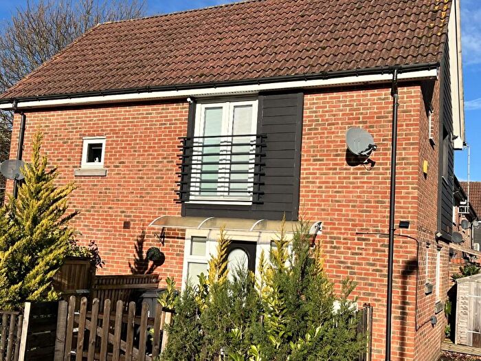 1 Bedroom Cluster House For Sale In Egerton Drive, Basingstoke, Hampshire, RG24