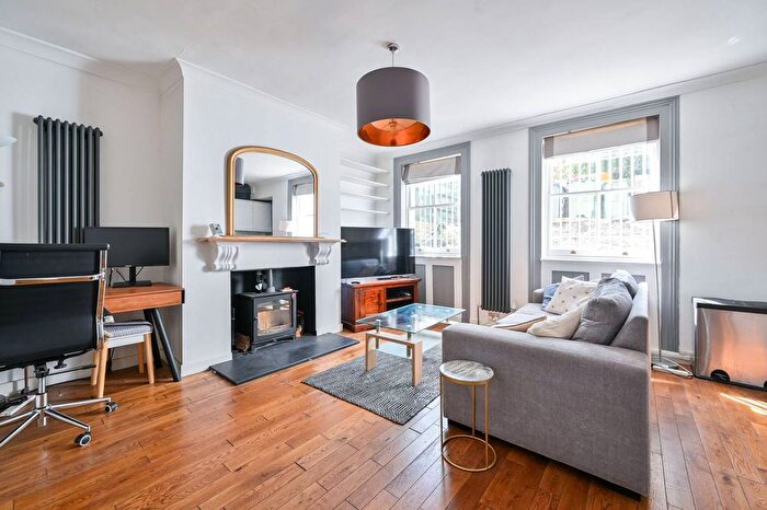 1 Bedroom Flat For Sale In Stockwell Road, Stockwell, London, SW9