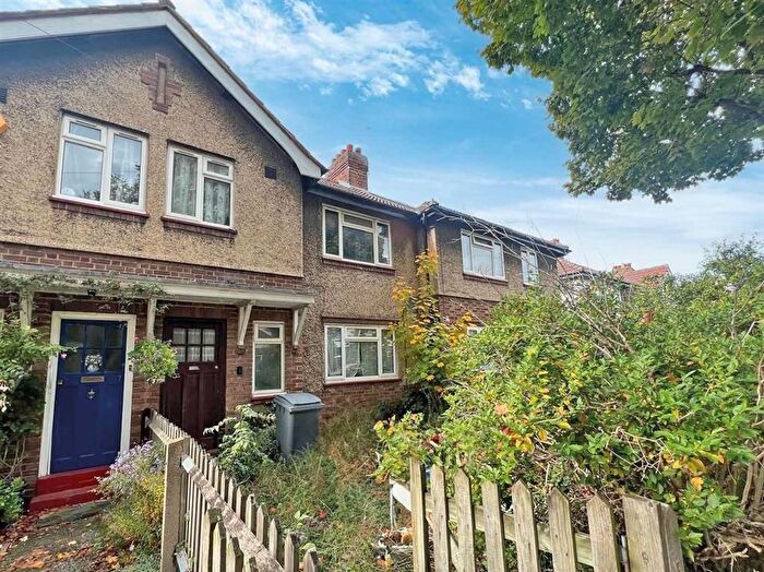 3 Bedroom Terraced House For Sale In Chaucer Avenue, Richmond, TW9