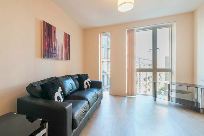 1 Bedroom Flat To Rent In I-Land, Essex Street, B5