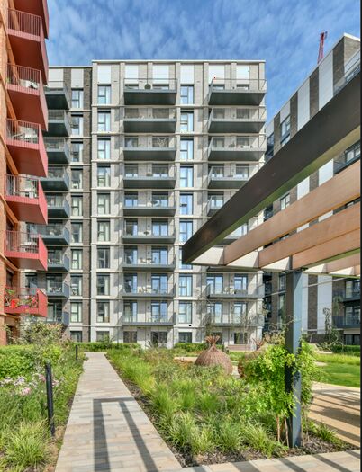 2 Bedroom Apartment To Rent In The Lark, Nine Elms, SW11