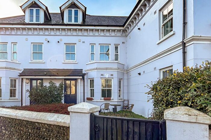 1 Bedroom Flat For Sale In Oxford Road, Worthing, West Sussex, BN11