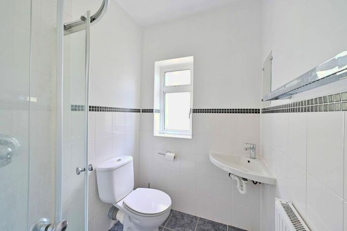 3 Bedroom Property To Rent In Merton Hall Road, Wimbledon, London, SW19