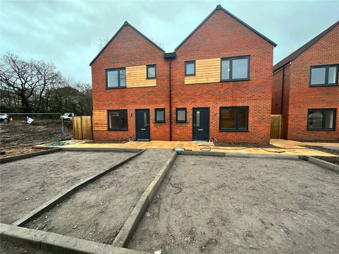 3 Bedroom Semi-Detached House To Rent In Cupernham Lane, Romsey, Hampshire, SO51