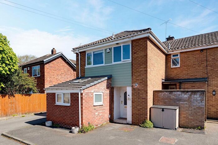 3 Bedroom Semi-Detached House For Sale In Dolphin Court, Chester, CH4