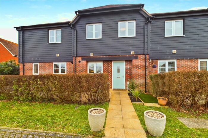 3 Bedroom Terraced House For Sale In Mundy Close, Burghfield, Reading, Berkshire, RG30