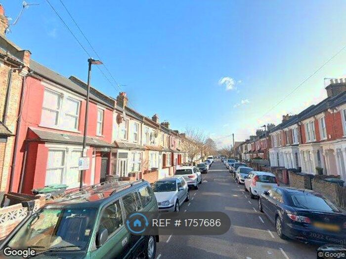 3 Bedroom Flat To Rent In Argyle Road, London, N17