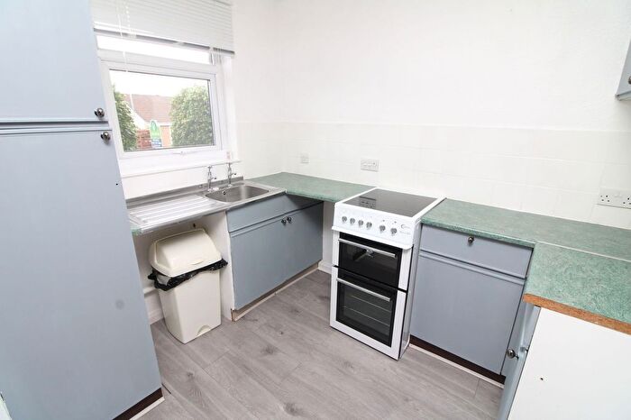 1 Bedroom Flat To Rent In Oakfield Drive, Dumfries, DG1