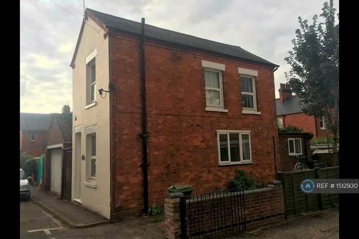3 Bedroom Detached House To Rent In The Cottage, Stony Stratford, MK11