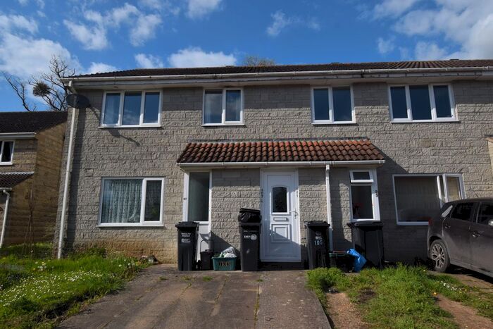 2 Bedroom Flat To Rent In Brookland Road, Huish Episcopi, Langport, TA10