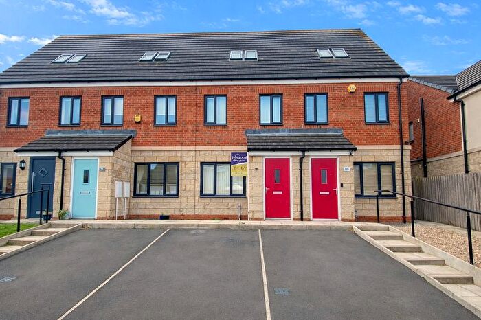 3 Bedroom Terraced House For Sale In Derwent Water Drive, Stella Riverside, NE21