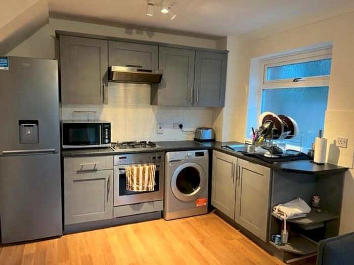 1 Bedroom Property To Rent In Hughes Road, Ashford, TW15