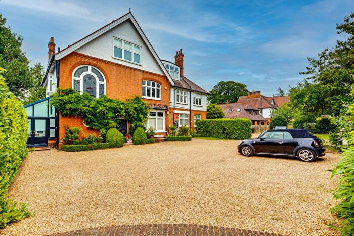 3 Bedroom Apartment To Rent In Ashley Road, Walton-On-Thames, Surrey, KT12