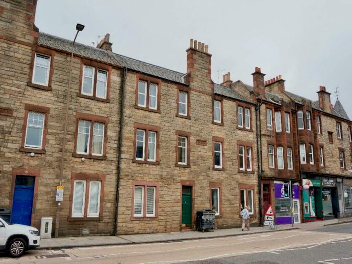 2 Bedroom Flat To Rent In Marischal Place, Edinburgh, Blackhall, EH4