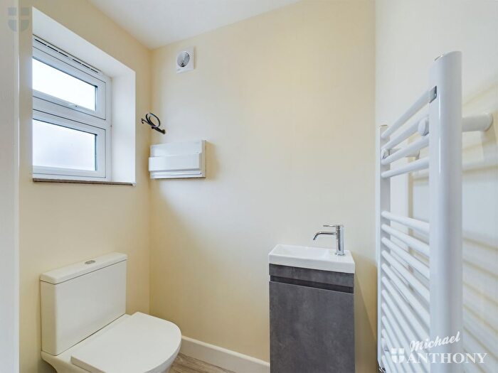 2 Bedroom Semi-Detached House For Sale In Newman Close, Whitchurch, Aylesbury, Buckinghamshire, HP22