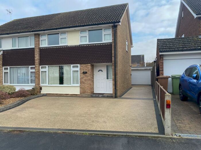 3 Bedroom House To Rent In Shurland Avenue, Sittingbourne, ME10