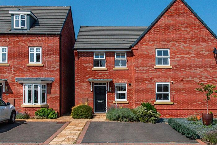 2 Bedroom House For Sale In Beech Avenue, Market Harborough, LE16